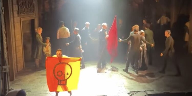 Five people arrested after Just Stop Oil protesters disrupt London performance of ‘Les Misérables’ | CNN