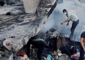 Gaza conditions a ‘complete catastrophe,’ official warns as Israel prepares for imminent offensive | CNN