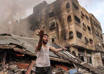 Israel calls on 1.1 million Gazans to evacuate south in order UN warns is ‘impossible’ | CNN