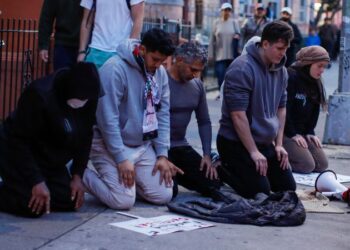 Jews, Palestinians and Muslims in the US say they’re experiencing growing fear about rising bigotry and hatred | CNN