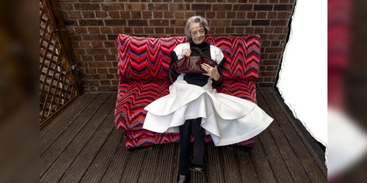 Maggie Smith, 88, is the face of Loewe’s new campaign | CNN