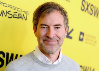 Mark Duplass opens up about living with anxiety and depression | CNN