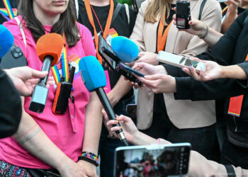 Media Freedom Act: MEPs tighten rules to protect journalists and media outlets | News | European Parliament