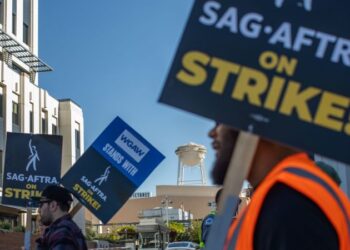 Negotiations suspended between Hollywood studios and actors’ union | CNN Business