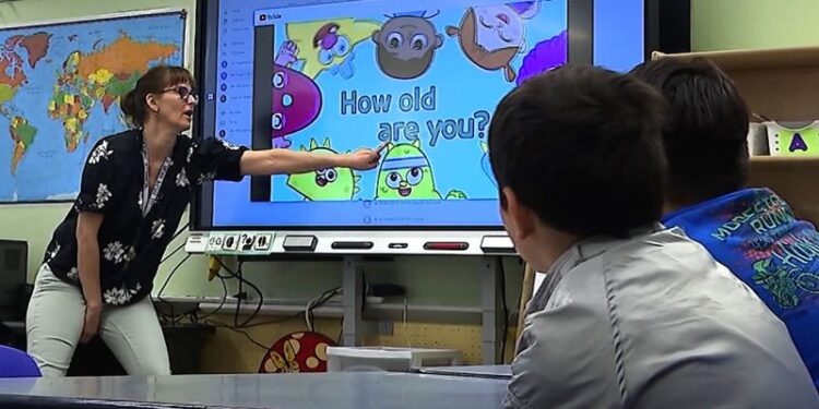 New York City schools are seeing an influx of students. Here’s how they’re handling the immigration crisis | CNN