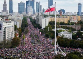 Polish opposition hold huge Warsaw rally ahead of elections | CNN