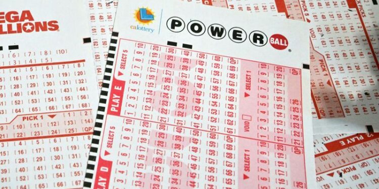 Powerball jackpot climbs to an estimated .20 billion for Wednesday’s drawing | CNN Business