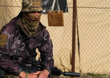 Ukraine’s special forces use daring raids and distraction tactics in bid to free Crimea | CNN