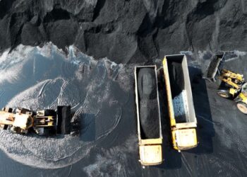 ‘Unstoppable’ energy transition means demand for oil, gas, and coal set to peak by 2030 | CNN Business