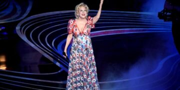 Bette Midler Fast Facts | CNN