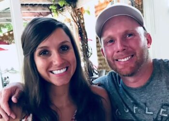 Children’s book author who is charged with killing her husband now accused of witness tampering | CNN