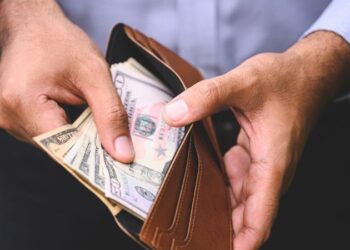 Interest rates are high. These are the best places to park your cash | CNN Business