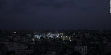 Live updates: Israel-Hamas war, Gaza evacuations, hospital crisis