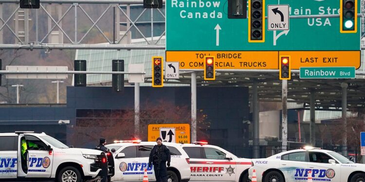 Live updates: Rainbow Bridge vehicle explosion closes US-Canada border crossings