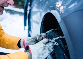 You need these things in your car in case of severe winter storms | CNN