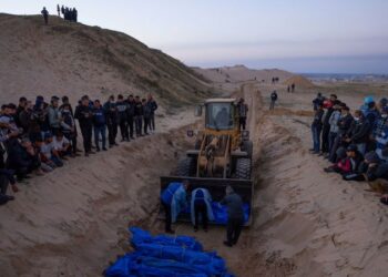 Humanitarian crisis worsens in Gaza as Israel-Hamas war rages | CNN