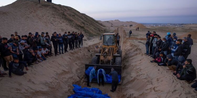 Humanitarian crisis worsens in Gaza as Israel-Hamas war rages | CNN