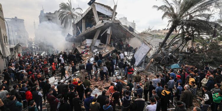 Live updates: Israel-Hamas war, hostages killed by IDF, Gaza humanitarian crisis