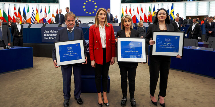 Sakharov Prize: The voices of Iranian women cannot be silenced (videos) | News | European Parliament
