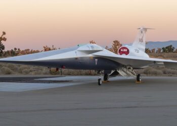 X-59: NASA’s ‘quiet’ supersonic plane revealed | CNN