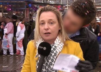 In Cologne, reporter groped while covering Carnival on live television | CNN