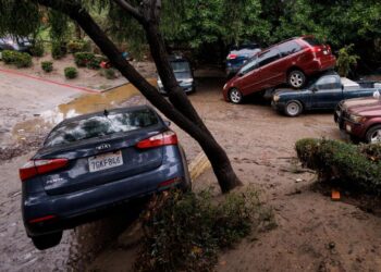 Live updates: California atmospheric river-fueled storm brings rain and flooding to Los Angeles, San Diego and throughout state