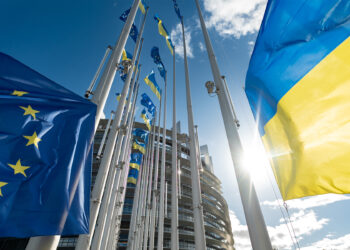 Parliament calls on the EU to give Ukraine whatever it needs to defeat Russia | News | European Parliament