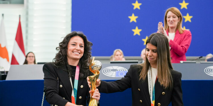 International Women’s Day: Give girls role models to overcome obstacles | News | European Parliament