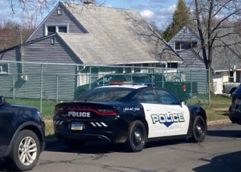 Live updates: 3 killed in Pennsylvania shooting, suspect barricaded in New Jersey with hostages, officials say