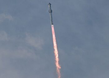 SpaceX launches Starship rocket on third test flight: Live updates | CNN