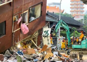 Live updates: 7.4 magnitude quake hits Taiwan