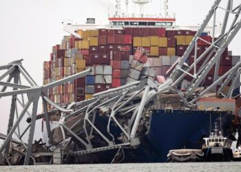 Live updates: Biden visits Baltimore to assess Key Bridge collapse damage