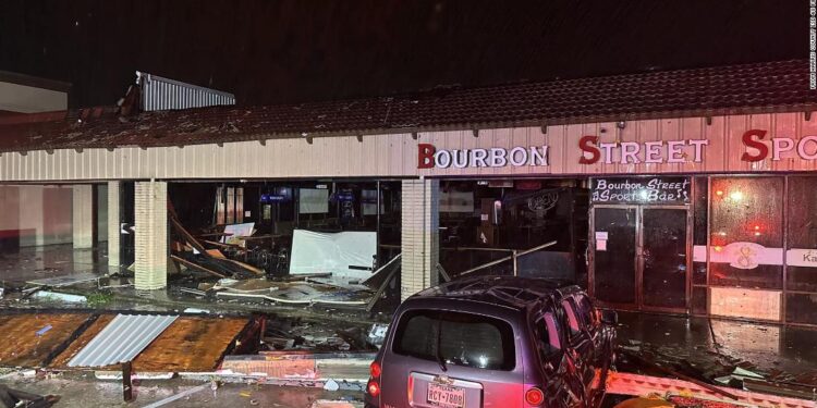 Live updates: Severe storms threaten Texas and the South