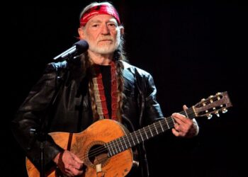 Willie Nelson Fast Facts | CNN