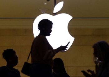 Apple introduces AI to its products at WWDC | CNN Business