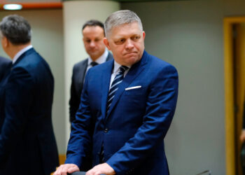 Are violent attacks on politicians becoming more common?