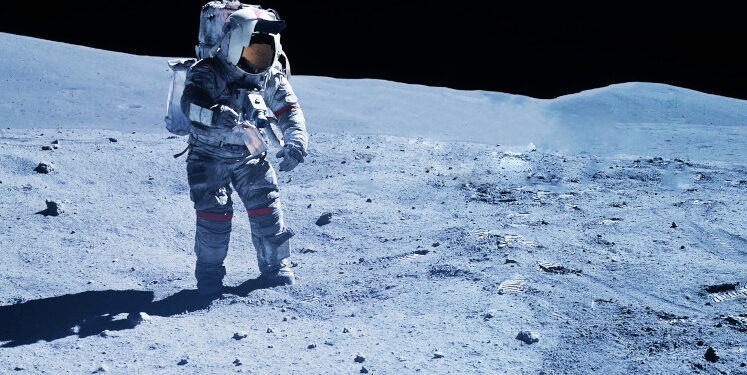 Interview with Jill Stuart: “I think it’s very likely we’ll see a lunar base in the near future” Interview with Jill Stuart: “I think it’s very likely we’ll see a lunar base in the near future”