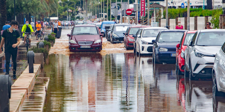 There is little evidence extreme weather events spur political action on climate change There is little evidence extreme weather events spur political action on climate change