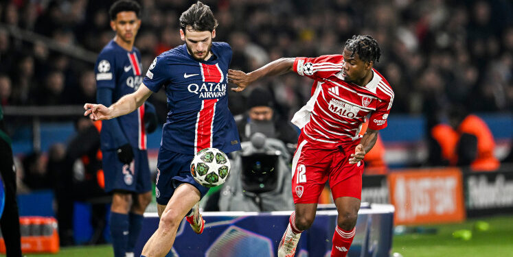 Football forecasting – harnessing the power of the crowd