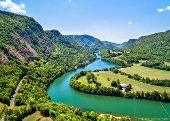 MEPs call for bolder EU action on water resilience | News | European Parliament