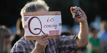 The transnational flow of conspiracy theories reflects our fractured world The transnational flow of conspiracy theories reflects our fractured world