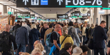 European Parliament stands behind air passenger rights | News | European Parliament