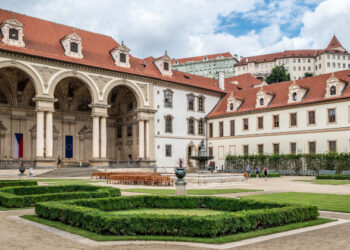 How the Czech Senate protects the country from democratic backsliding – LSE European Politics