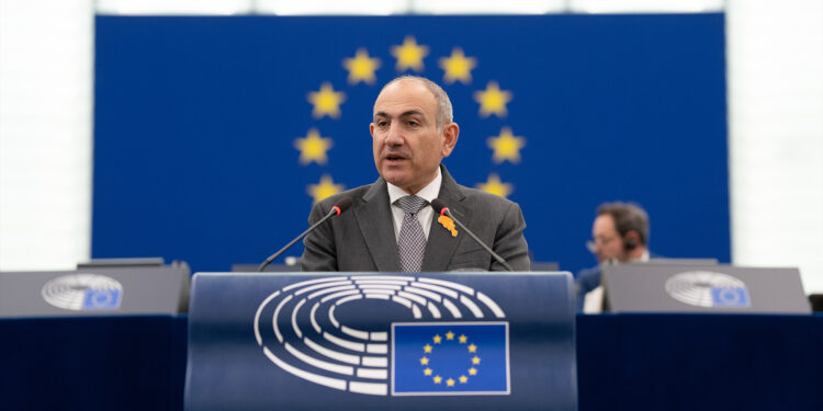 Prime Minister Nikol Pashinyan addresses MEPs on peace efforts with Azerbaijan | News | European Parliament