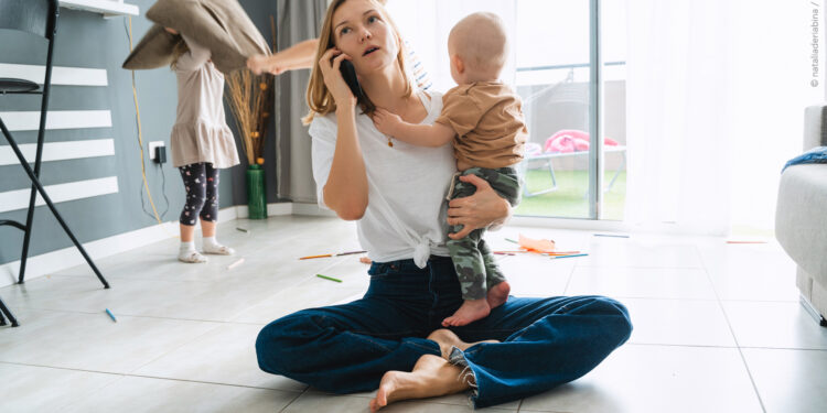 Closing the gender care gap: better support for formal and informal carers  | News | European Parliament